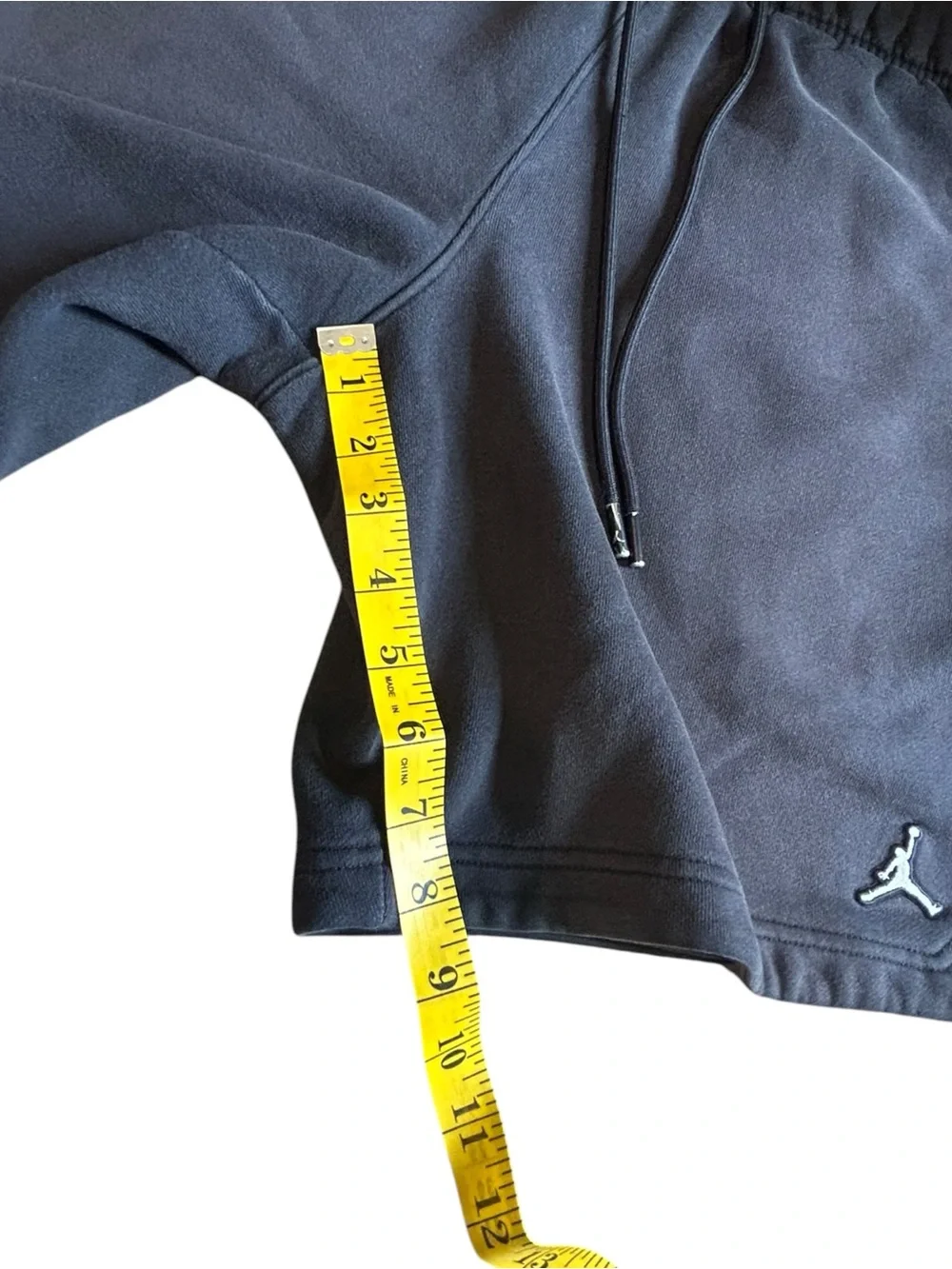 Jordan Essentials Washed Black Fleece Shorts Men’s Medium
